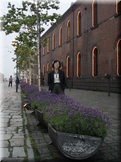 01-03-06 The first encounter with lavender in Hokkaido.JPG
