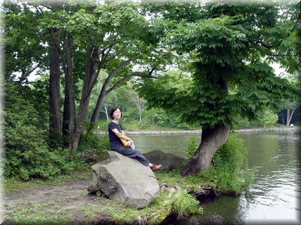 02-02-04-03 How easy Mamma was at the lake shore of Onuma Park.jpg