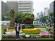 03-04-10 The flower fields were designed and maintained by flower suppliers.JPG