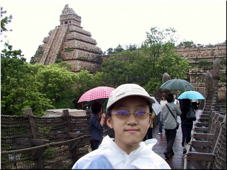 51 Disney Sea -- at entrance of Indiana Jones Adventure.jpg