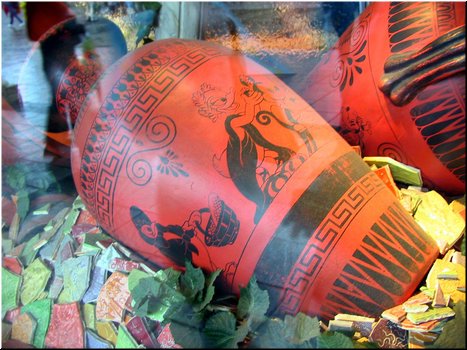 57 Disney Sea -- Mickey in ruin (seen at a shop).jpg