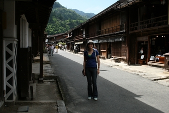 02-02-05 Tsumago old street - another memento picture