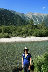 02-04-02 Kamikochi (Upper Highland) in Middle Mountain National Park - beside a river