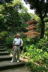 04-06-05 At a tower temple