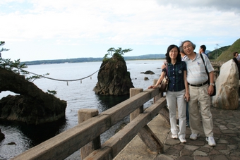 04-09-03 Hatagoiwa Rocks in Noto Peninsula