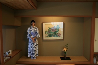 04-11-06 Kagaya Hotel - dressed in Japanese style after check-in