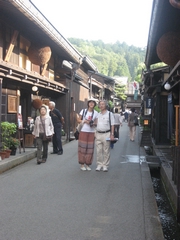 05-11-02 Strolling in Sanmachi old street in Takayama City
