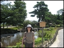 05-04-03 A famous bridge in Kenroku-en Garden.jpg