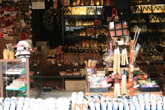 02-02-08 Tsumago old street - a wood shoe shop