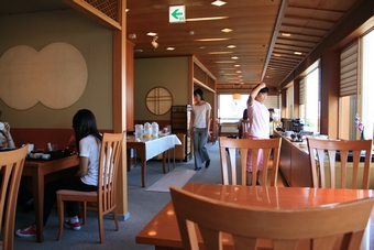 04-01-03 Breakfast in Excel Hotel-Tokyu