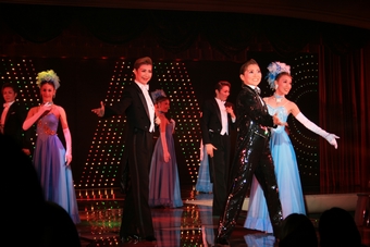 04-13-01 Opera show by Kagaya Setsugetsuka Kagenki-dan