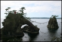 04-09-01 Hatagoiwa Rocks in Noto Peninsula.jpg