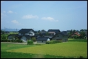 05-06-01 Typical Japanese house seen on way to Shiragawa-go.jpg