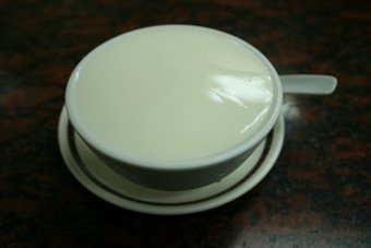 Day 3--- 04-02 Leitaria I son (I Son Milk Cafe) - Xiong Pei Tan Nai (double skin steamed milk pudding)