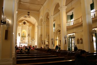Day 3--- 06-02 (WH-04) St. Domic's Church - interior 1