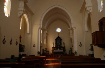 Day 4--- 04-02 Penha Church - interior