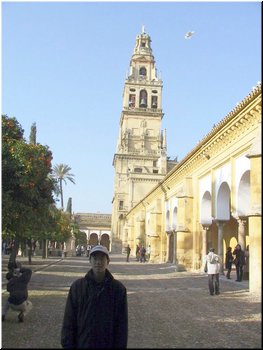 17---2_9_Cordoba Mosque --- 06 Beautiful courtyard of he church.jpg