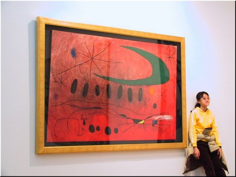 38---2_12_Foundation Joan Miro --- 09 Meimei in front of a red painting.jpg