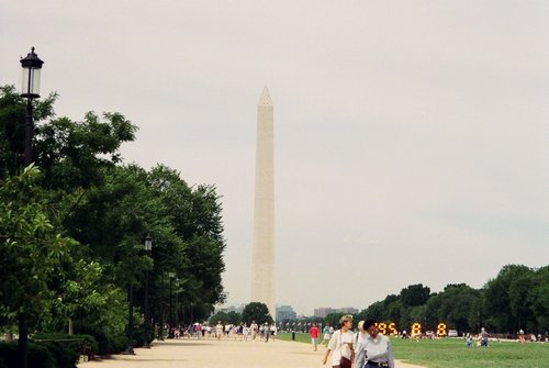 05 USA 1995---Washington Monument in Washington DC.jpg