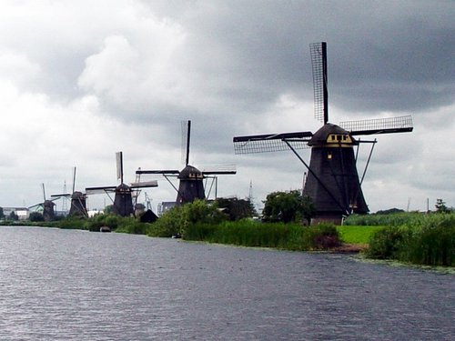 19 Holland, Belgium & Luxemburg 2005---Windmills in Kinderdijk near Rotterdam, Holland.jpg