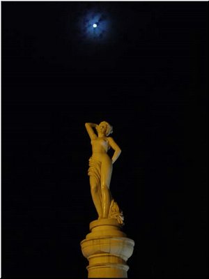 02-04-12 A graceful sculpture in the garden of the hotel.jpg