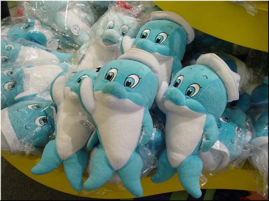02-05-02 Sea lion dolls in a shop in the hotel.jpg