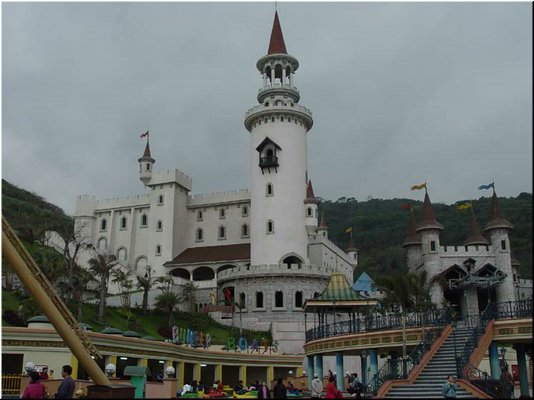 03-12-01 The Crystal Castle in the park.jpg