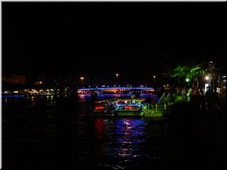 34 The night scene at Love River side was pretty.jpg