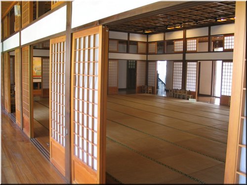 08 A view of the inside of the main hall.jpg