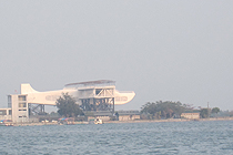 Airplane-shaped viewing platform at Dapeng Bay