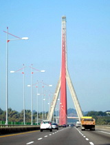 Saw Kao Ping River Bridge again on Freeway 3 to Meinong