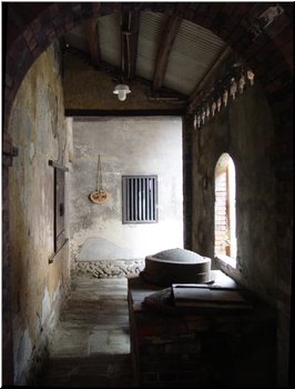 17 The kitchen beside the backyard.JPG