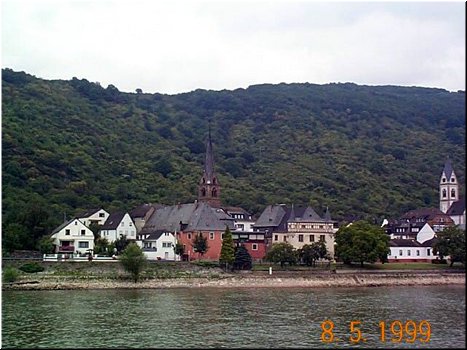 08-05 01 Beautiful Rhine Rriver side, Germany.jpg