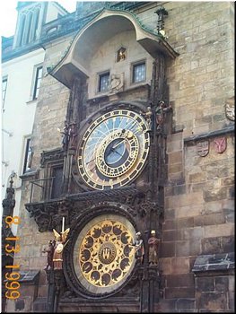 08-13 08 The Old Town Clock in Prague, Czech.jpg