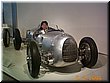 08-09 01 Old time car in Deutsches Museum in Munich, Germany.jpg