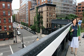 D05-02-02_Easy walk on High Line (2).jpg