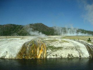 05-01-1 Impression of 2nd day - geysers everywhere