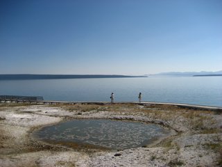 05-02-2 West Thumb Geyser Basin --- scene 2