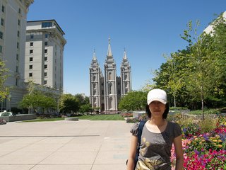 06-02-1 TempleSquare --- headquarter of Mormonism Church of Jesus Christ of Latter-Day Saints) 