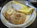 04-01-2 Typical American breakfast.jpg