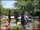 06-02-2 TempleSquare --- harmonic statues .jpg