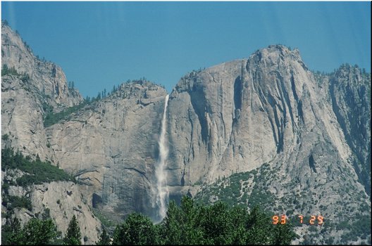 03 Upper Yosemite fall in Yosemite Nat'l Park (July 29).jpg
