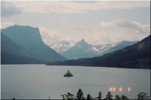 13 St. Mary Lake and Wild Goose Island in Glacier Nat'l Park (Aug. 3).jpg
