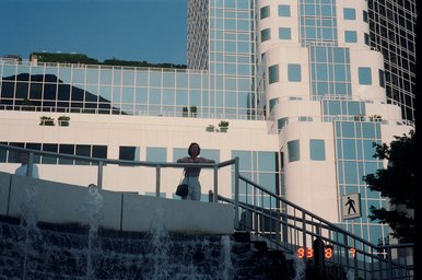 Canada 1993 --- Vancouver (Day 14) - Downtown Strolling - 03 Before a beautiful building.jpg