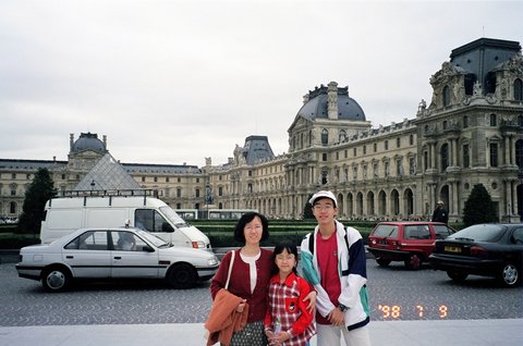 France 1998---D02-01-04 In front of the yard again.jpg