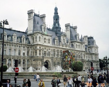 France 1998---D02-06-03 Gare de Lyon train station.jpg