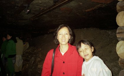 Austria 1999---08-10A 16 A shot in the mine.jpg