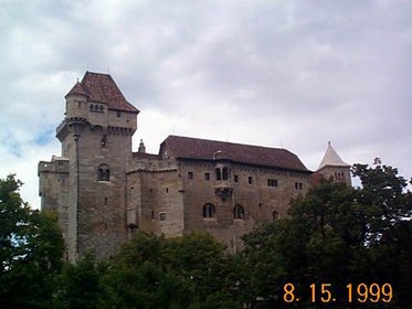 Austria 1999---08-15A 04 Liechtenstein Castle-side look.jpg