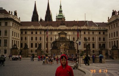 Czech 1999---10-02 02 Prague Castle in Prague.jpg