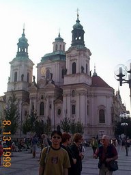 Czech 1999---10-04 11 Hsin-Han in front of Old Town Church.jpg